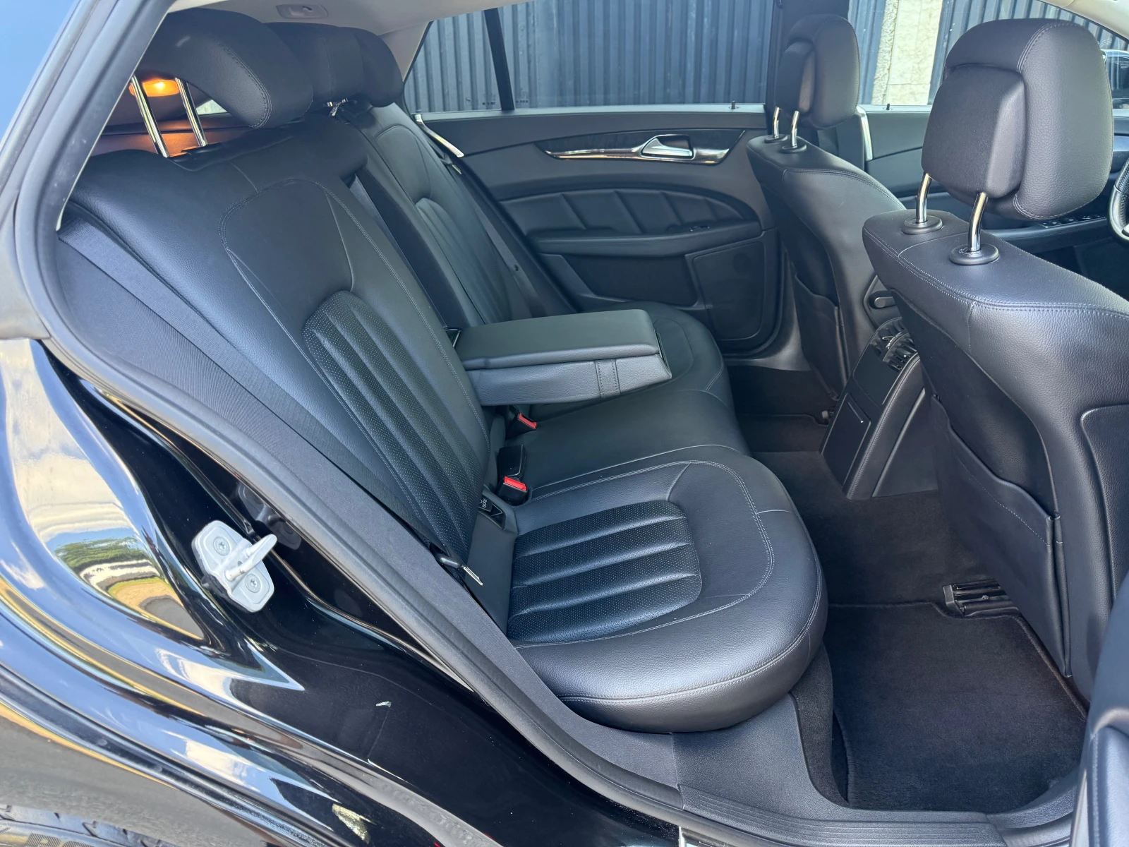 Mercedes-Benz CLS 250 4MATIC Facelift , снимка 10 - Автомобили и джипове - 54714068