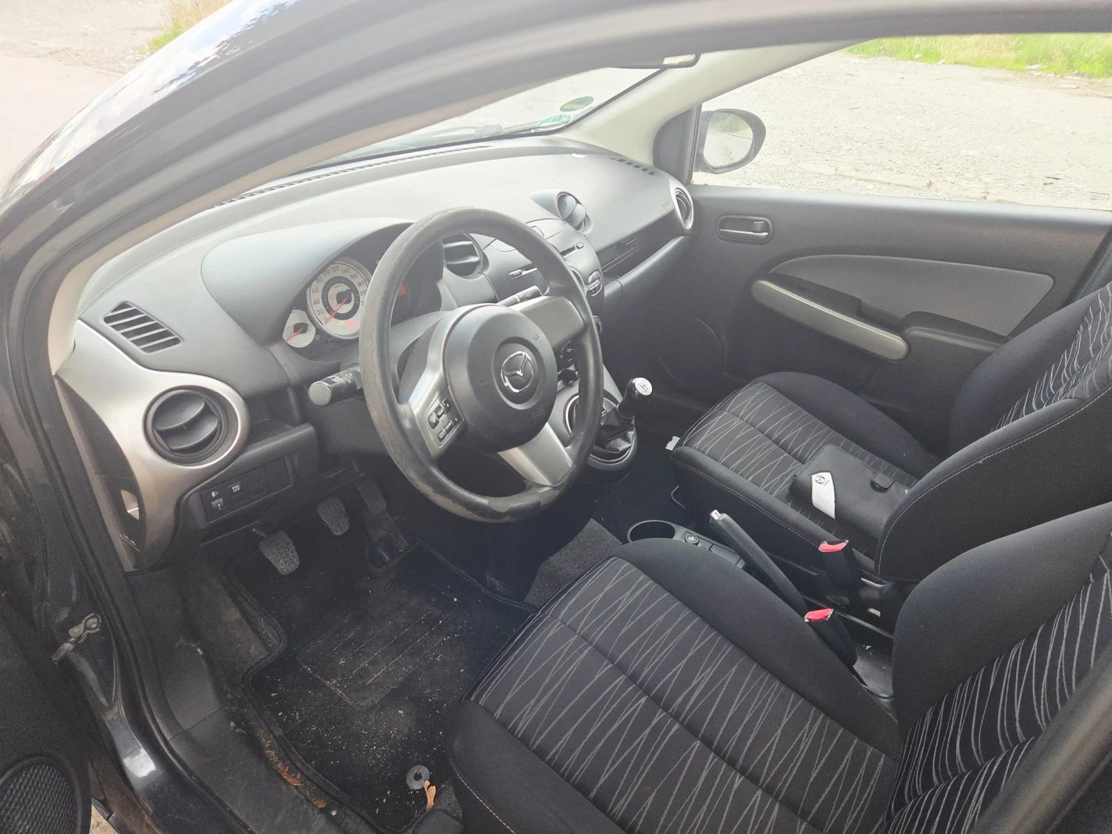 Mazda 2 1, 600TDI EURO5, снимка 7 - Автомобили и джипове - 54899524