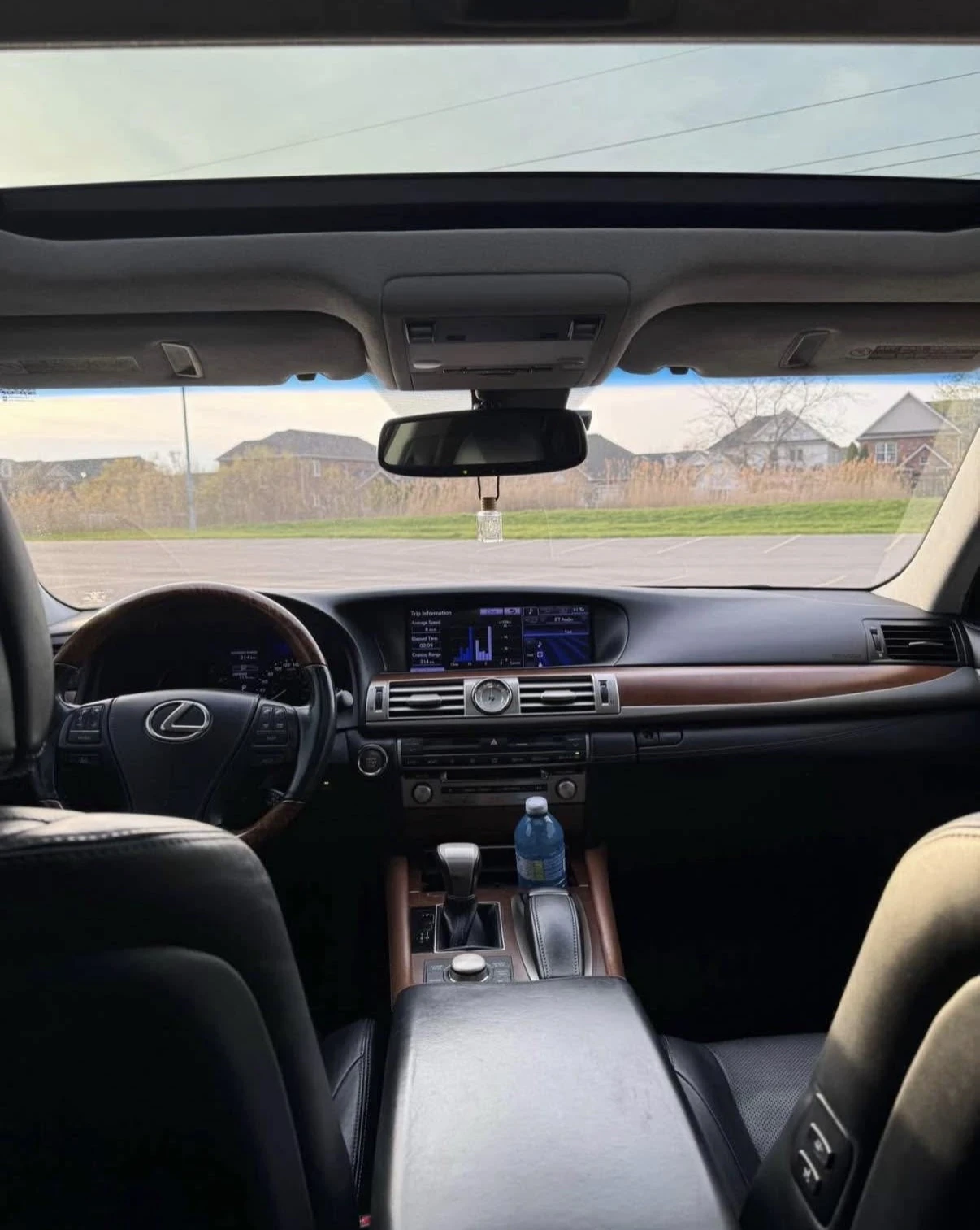 Lexus LS 460 AWD * SOFT CLOSE * ОБДУХВАНЕ * BLIND SPOT * CARFAX, снимка 8 - Автомобили и джипове - 55136438
