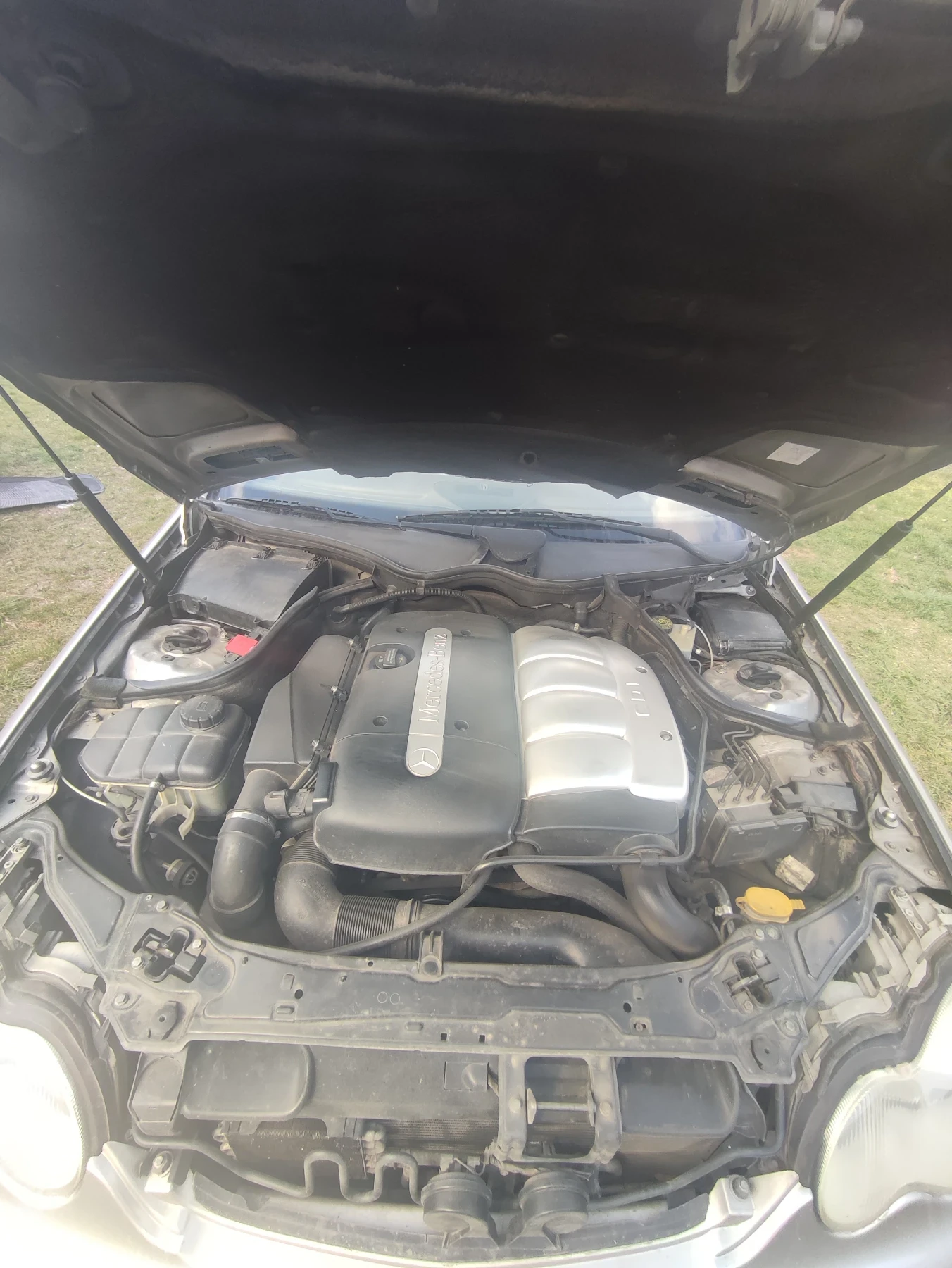 Mercedes-Benz 220, снимка 9 - Автомобили и джипове - 55153122