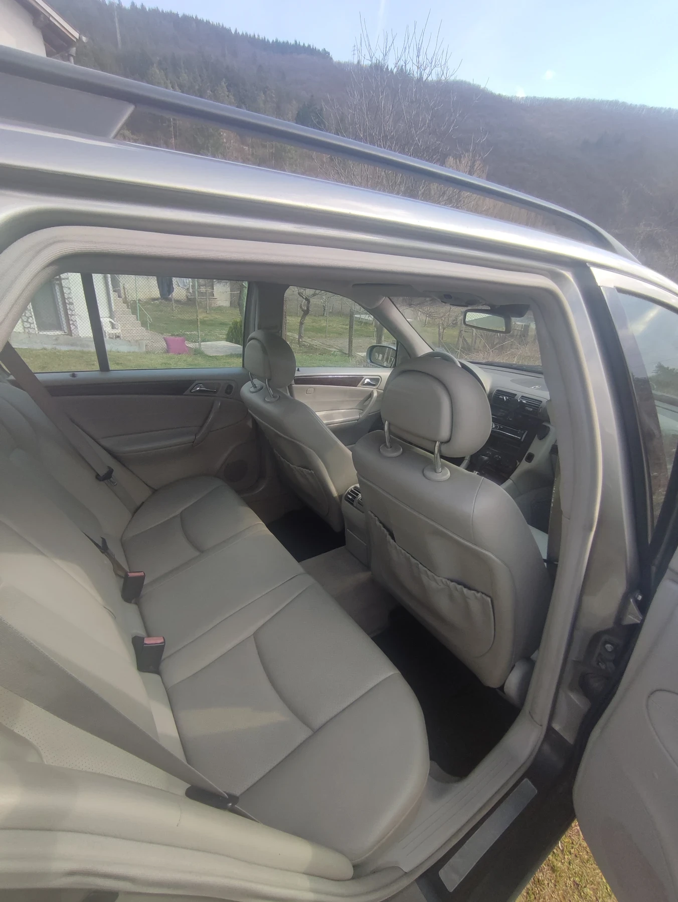 Mercedes-Benz 220, снимка 13 - Автомобили и джипове - 55153122