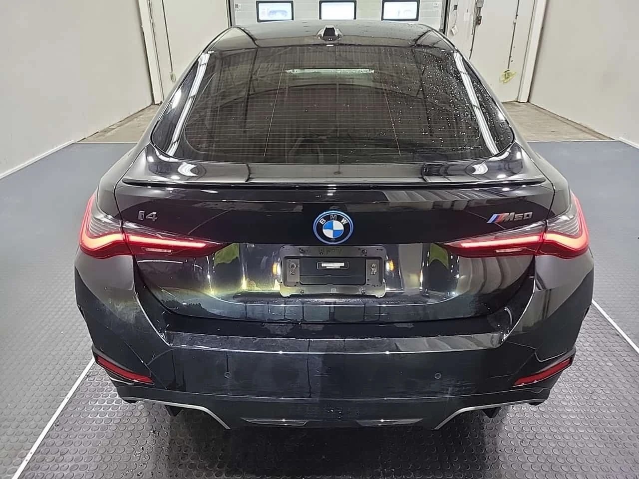 BMW i4 * M50 * ГЛАВНО ПРЕДСТАВИТЕЛСТВО НА BMW, снимка 4 - Автомобили и джипове - 55234189