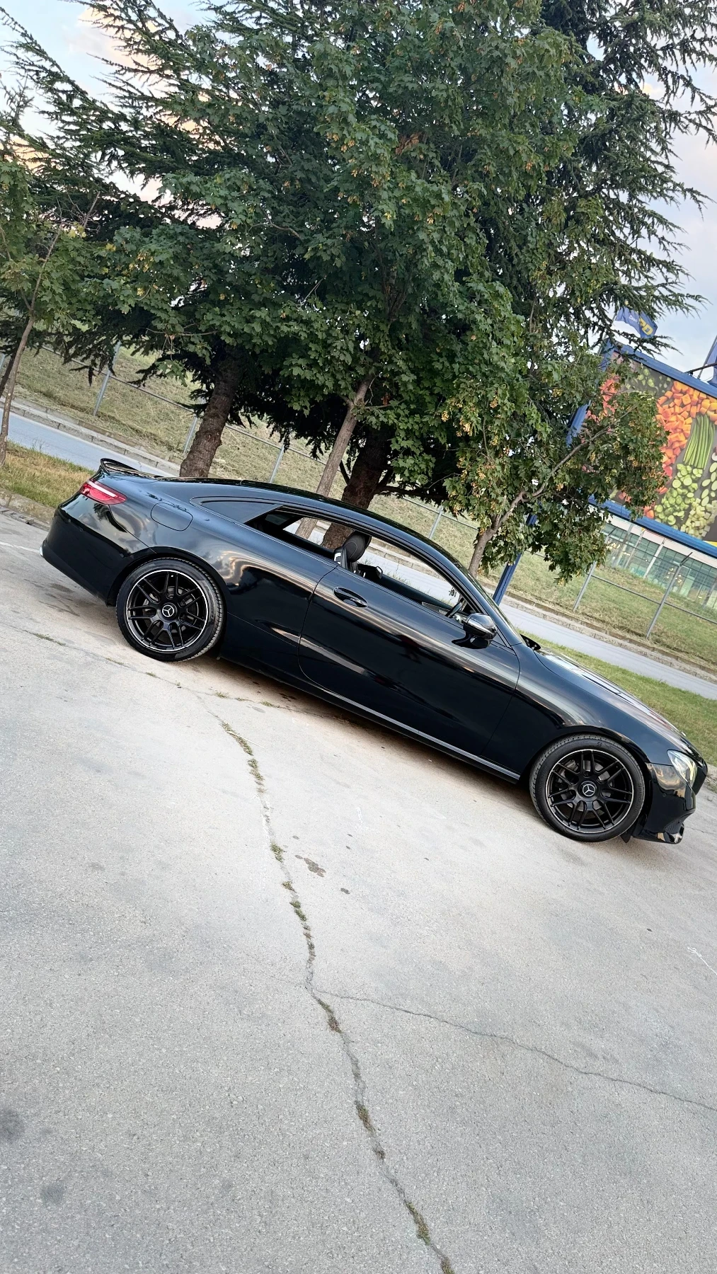 Mercedes-Benz E 220, снимка 3 - Автомобили и джипове - 55707796