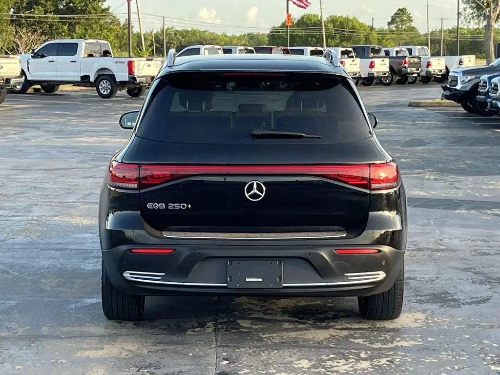 Mercedes-Benz EQB 250+ SUV, снимка 5 - Автомобили и джипове - 55803733