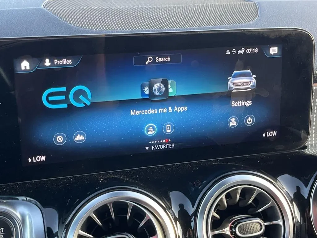 Mercedes-Benz EQB 250+ SUV, снимка 12 - Автомобили и джипове - 55803733
