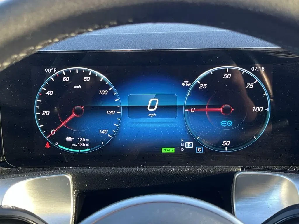 Mercedes-Benz EQB 250+ SUV, снимка 11 - Автомобили и джипове - 55803733