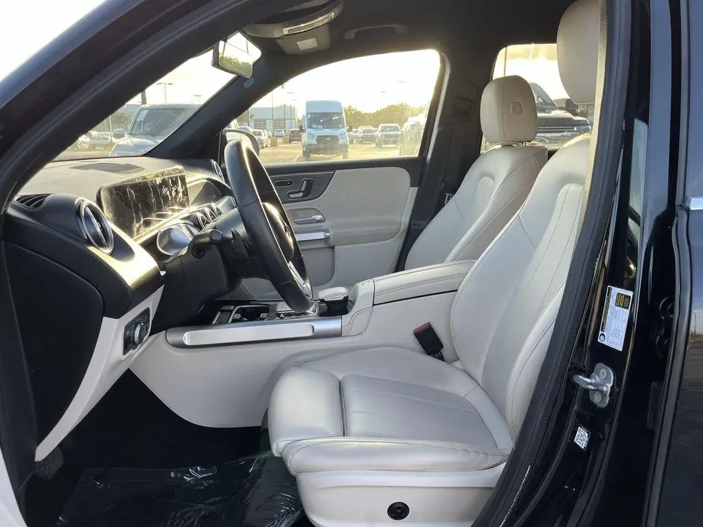 Mercedes-Benz EQB 250+ SUV, снимка 16 - Автомобили и джипове - 55803733