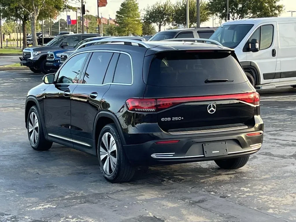 Mercedes-Benz EQB 250+ SUV, снимка 4 - Автомобили и джипове - 55803733