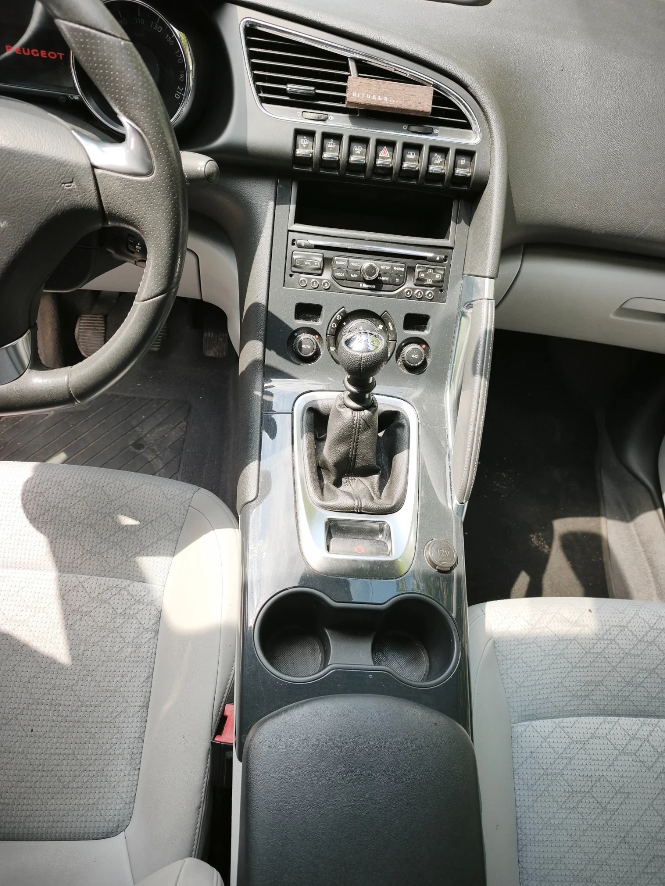 Peugeot 3008 1.6 hdi, снимка 3 - Автомобили и джипове - 55929791