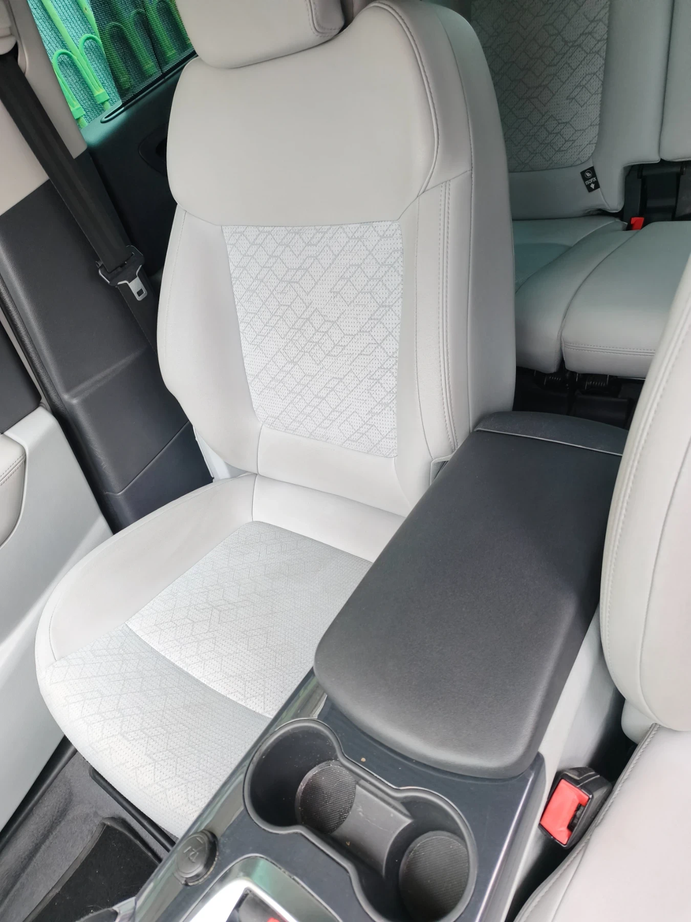 Peugeot 3008 1.6 hdi, снимка 10 - Автомобили и джипове - 55929791