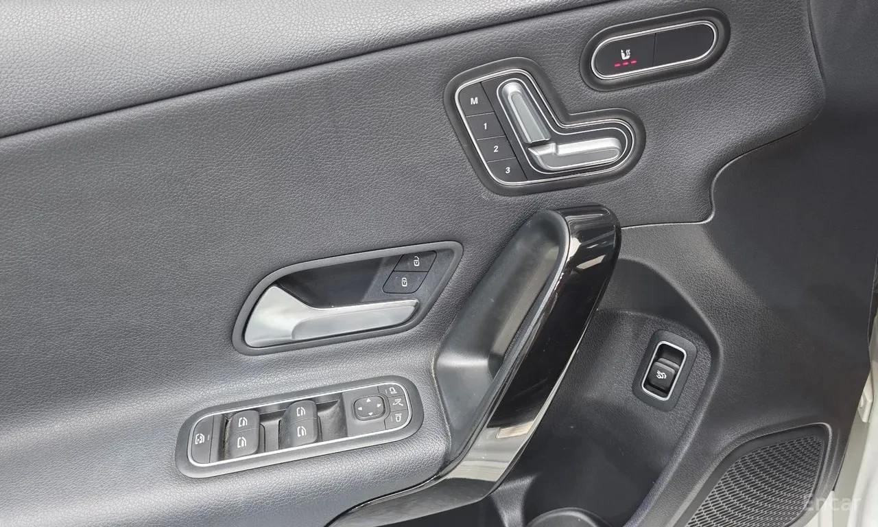 Mercedes-Benz A 220 * 2.0T* 190�.�.* 7G-DCT* ������* �������* MEMORY | Mobile.bg � ����������� 14