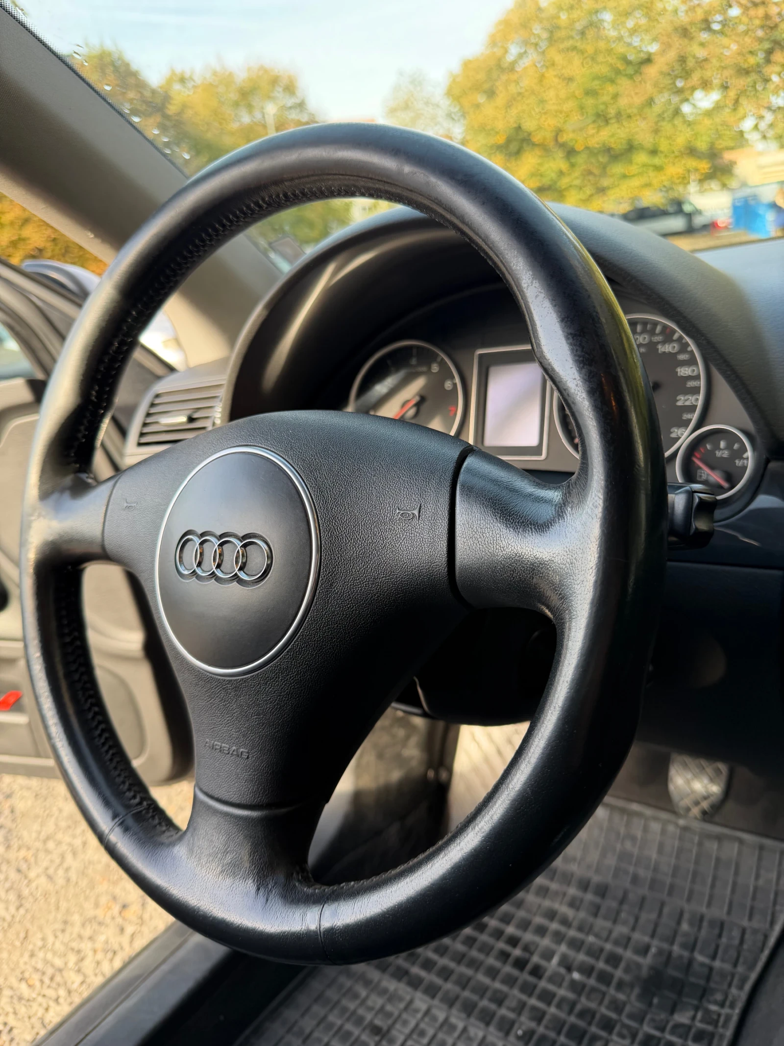 Audi A4 1.8 Turbo/quattro/ГАЗ, снимка 11 - Автомобили и джипове - 56542855