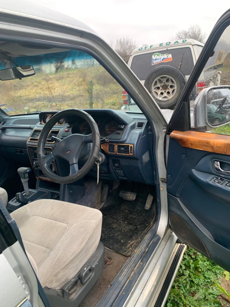 Mitsubishi Pajero, снимка 11 - Автомобили и джипове - 48868441