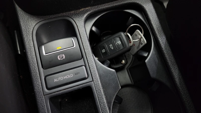 VW Tiguan 2.0TDI COMFORT autogeorge.com, снимка 17 - Автомобили и джипове - 51937368