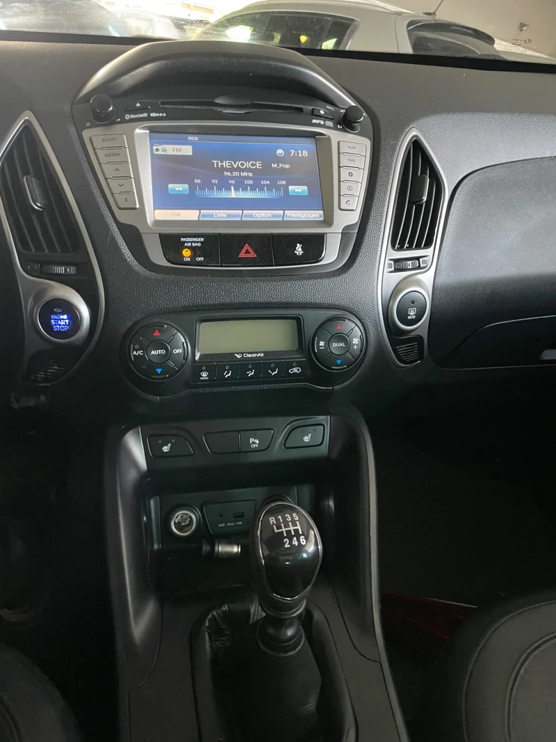 Hyundai IX35 2.0D///ПАНОРАМА///Infinity sound//НАВИ/КАМЕРА/КОЖА, снимка 5 - Автомобили и джипове - 52160733