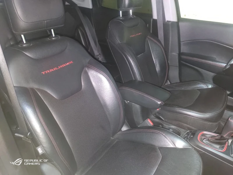 Jeep Compass Trailhawk, снимка 7 - Автомобили и джипове - 52534958