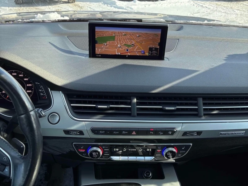 Audi Q7 * 3.0T Progressiv * CARFAX * БЕЗ ПЪРВОНАЧАЛНА ВНОС, снимка 9 - Автомобили и джипове - 53176215