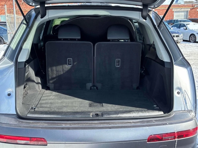 Audi Q7 * 3.0T Progressiv * CARFAX * БЕЗ ПЪРВОНАЧАЛНА ВНОС, снимка 12 - Автомобили и джипове - 53176215