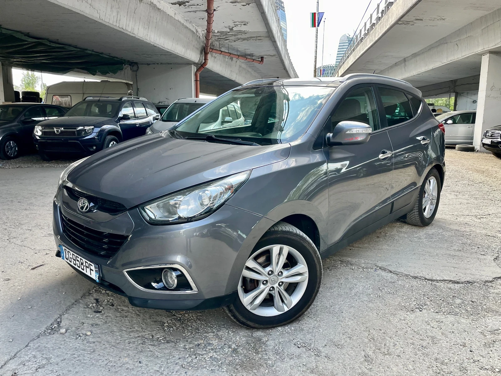 Hyundai IX35 2.0D///ПАНОРАМА///Infinity sound//НАВИ/КАМЕРА/КОЖА | Mobile.bg — изображение 10