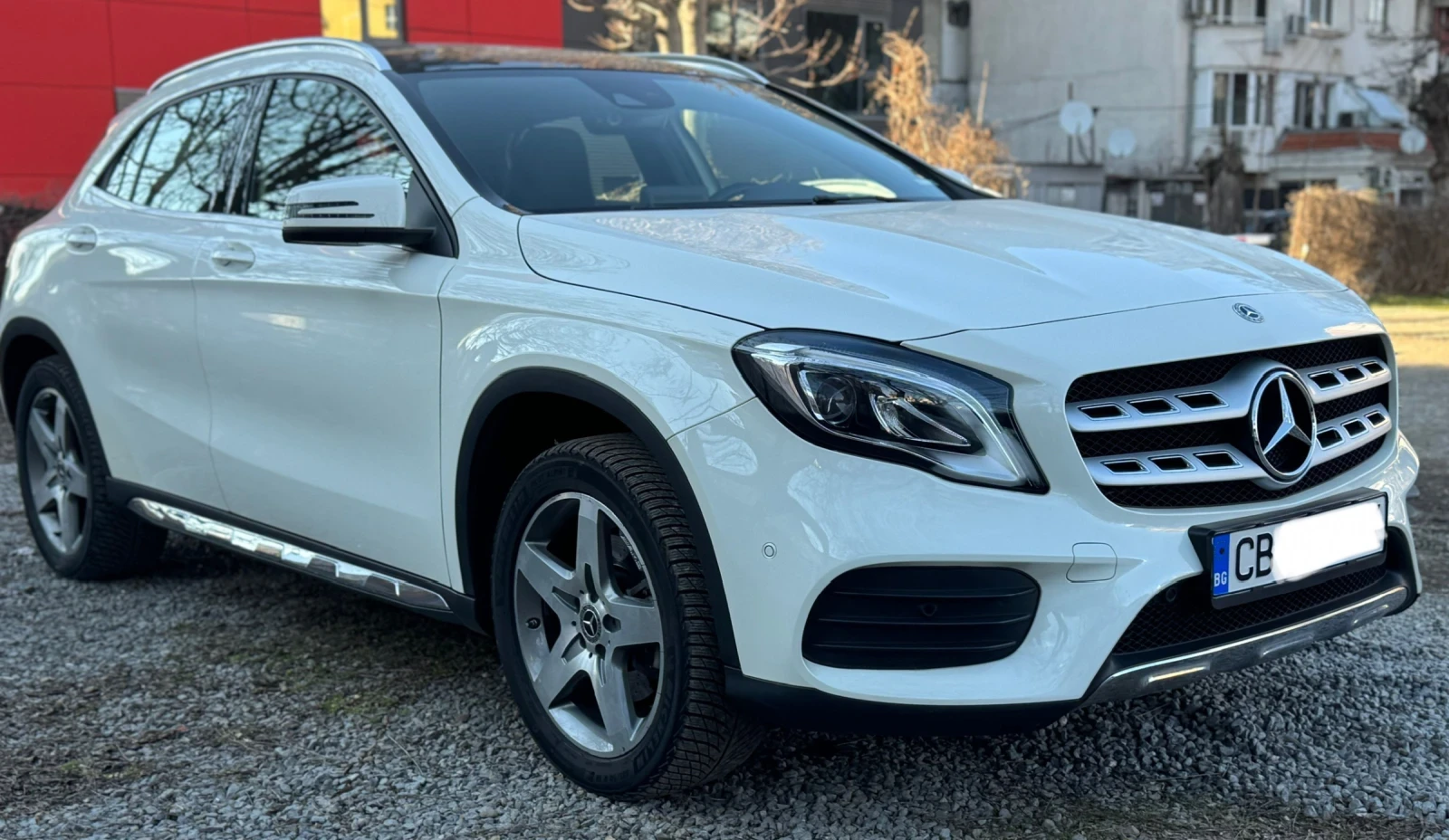 Mercedes-Benz GLA 220 CDI 4 MATIC AMG, снимка 2 - Автомобили и джипове - 53713977