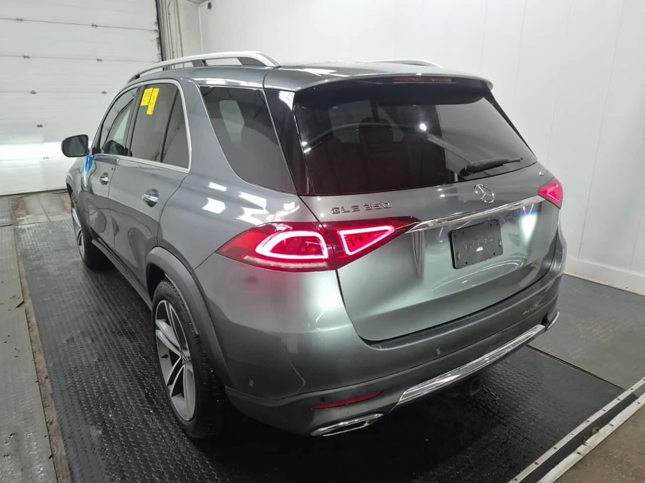 Mercedes-Benz GLE * 350 * CARFAX * ЦЕНА ДО БГ, снимка 5 - Автомобили и джипове - 53954008