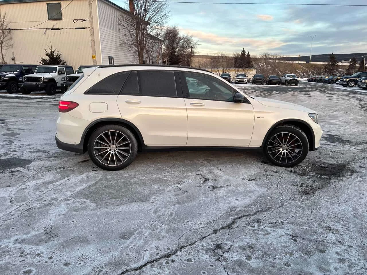 Mercedes-Benz GLC 43 AMG 4MATIC/��������/BURMESTER/360/�������� | Mobile.bg � ����������� 4