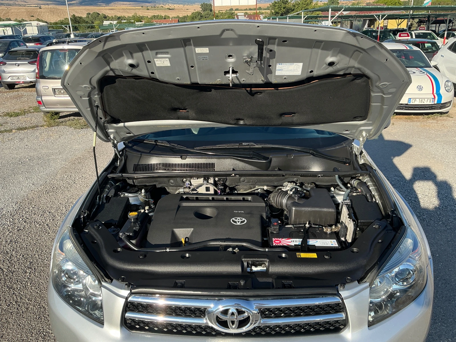 Toyota Rav4 2.2D4D, снимка 9 - Автомобили и джипове - 55737350