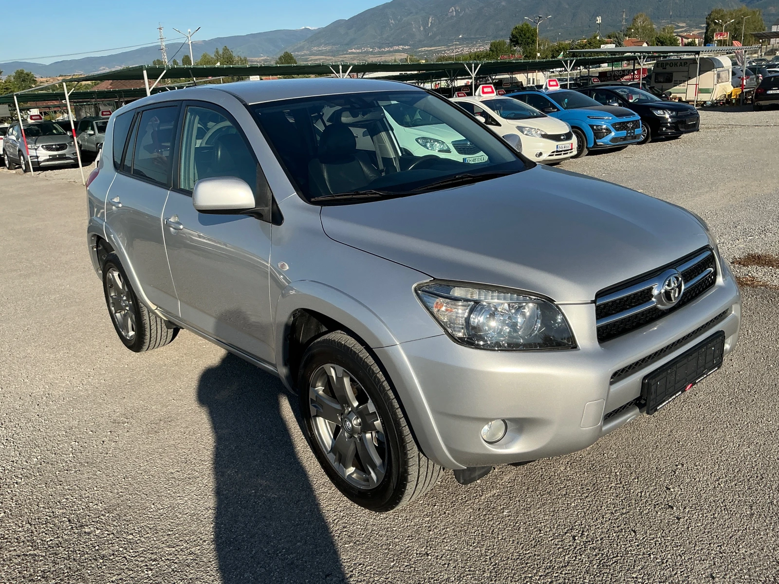 Toyota Rav4 2.2D4D, снимка 2 - Автомобили и джипове - 55737350