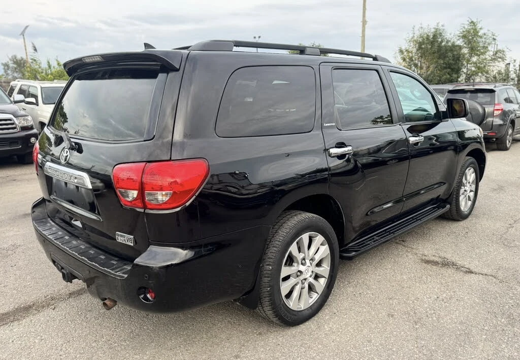 Toyota Sequoia 5.7 V8 Limited 4WD, снимка 3 - Автомобили и джипове - 56114040