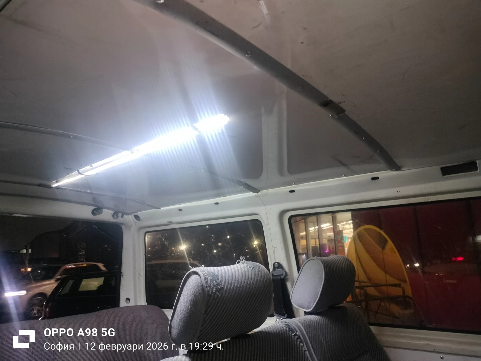 VW T4 2.4 дизел 8+ 1, снимка 9 - Бусове и автобуси - 54178007