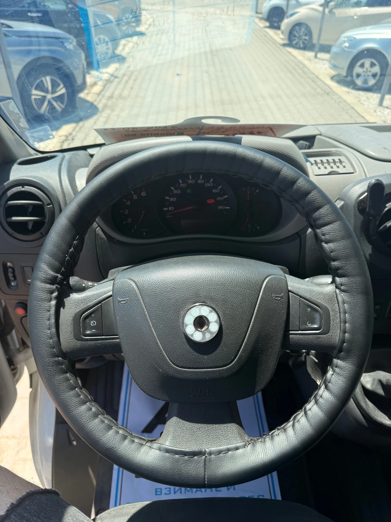 Renault Master 2.3* Обслужен* Клима* Топ състояние* Реален* , снимка 10 - Бусове и автобуси - 54941067
