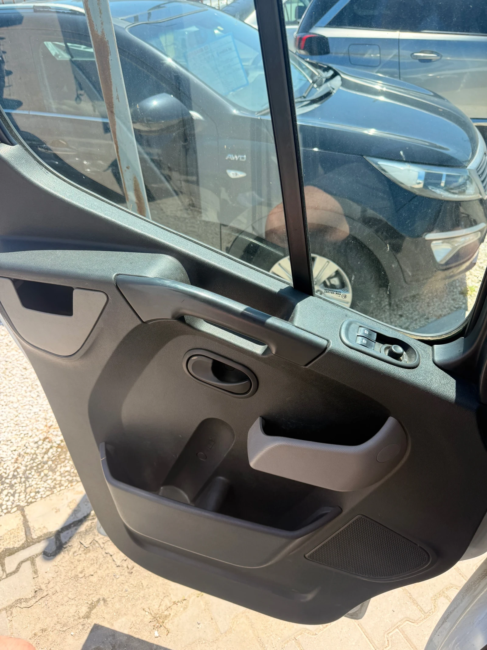 Renault Master 2.3* Обслужен* Клима* Топ състояние* Реален* , снимка 11 - Бусове и автобуси - 54941067