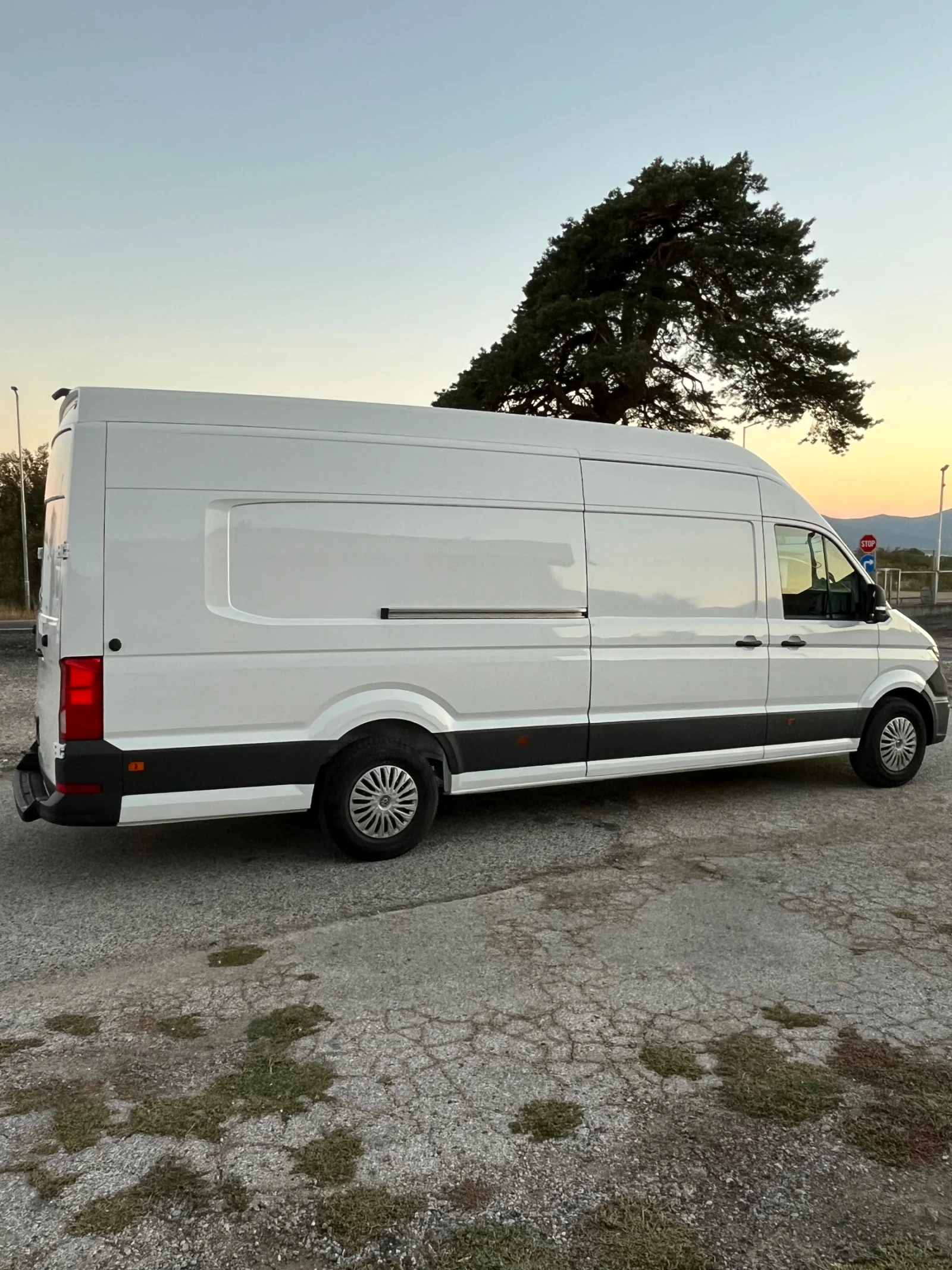 VW Crafter 2.0 TDI XXL, снимка 6 - Бусове и автобуси - 55999805