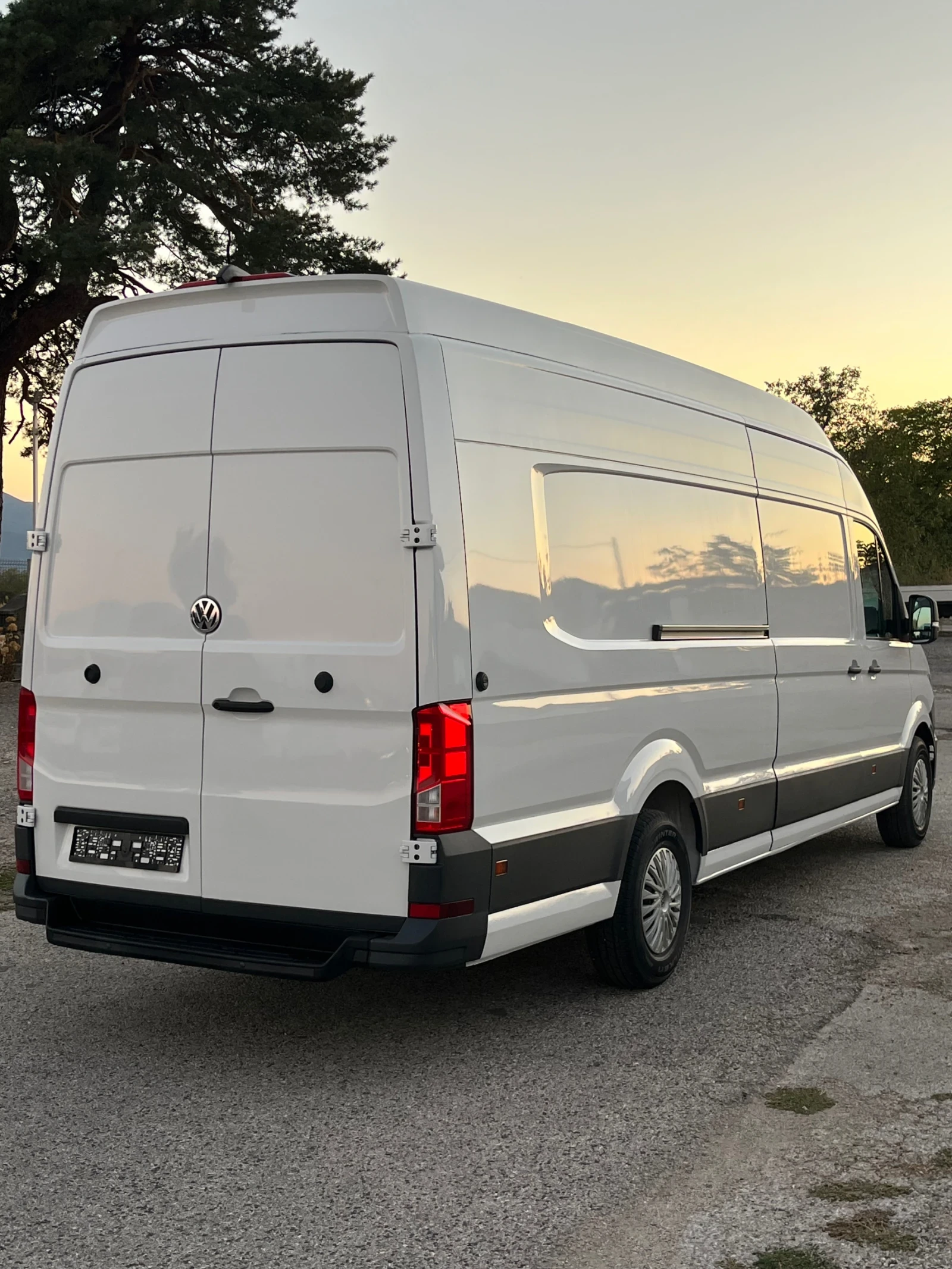 VW Crafter 2.0 TDI XXL, снимка 9 - Бусове и автобуси - 55999805