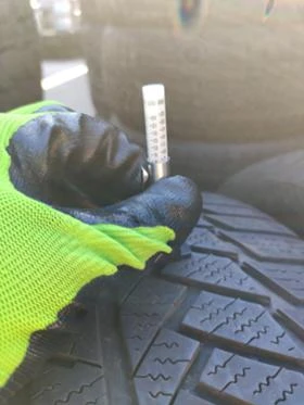 Гуми Всесезонни 235/55R17, снимка 6