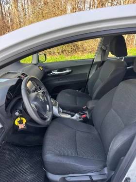 Toyota Auris 1.8 HSD Hybrid, снимка 9