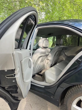 Mercedes-Benz C 200, снимка 13