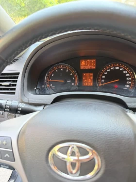 Toyota Avensis 1.8 FULL MAX, снимка 10
