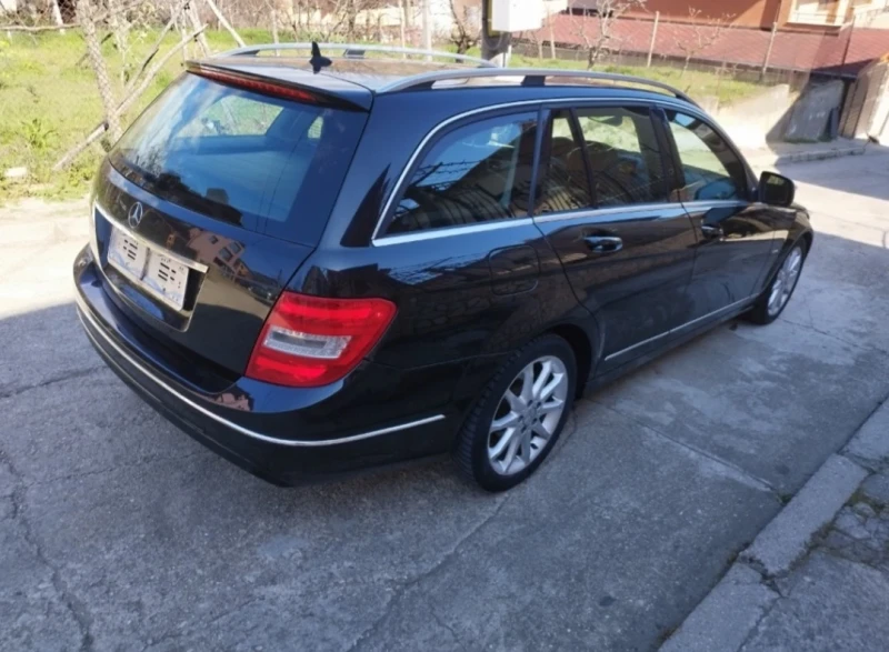 Mercedes-Benz C 220, снимка 5 - Автомобили и джипове - 47238199