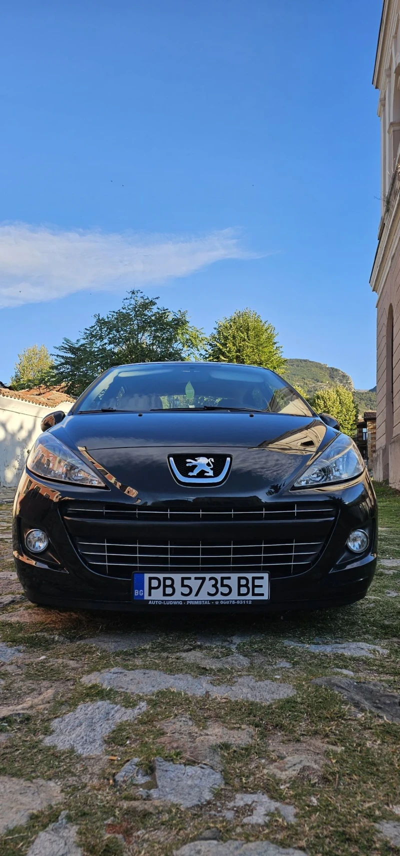 Peugeot 207 FACELIFT  1.4i 90кс., снимка 16 - Автомобили и джипове - 47609361