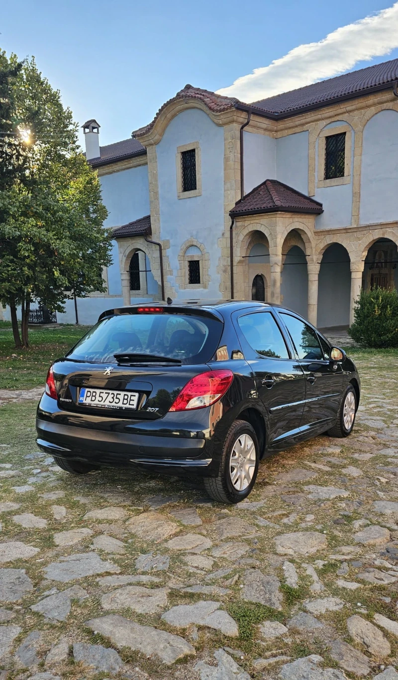 Peugeot 207 FACELIFT  1.4i 90кс., снимка 17 - Автомобили и джипове - 47609361