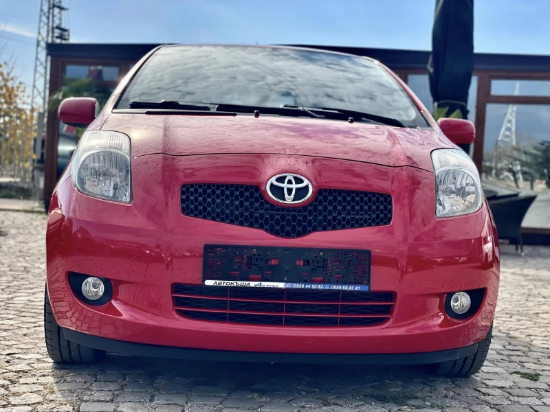 Toyota Yaris 1.3, снимка 10 - Автомобили и джипове - 47804075