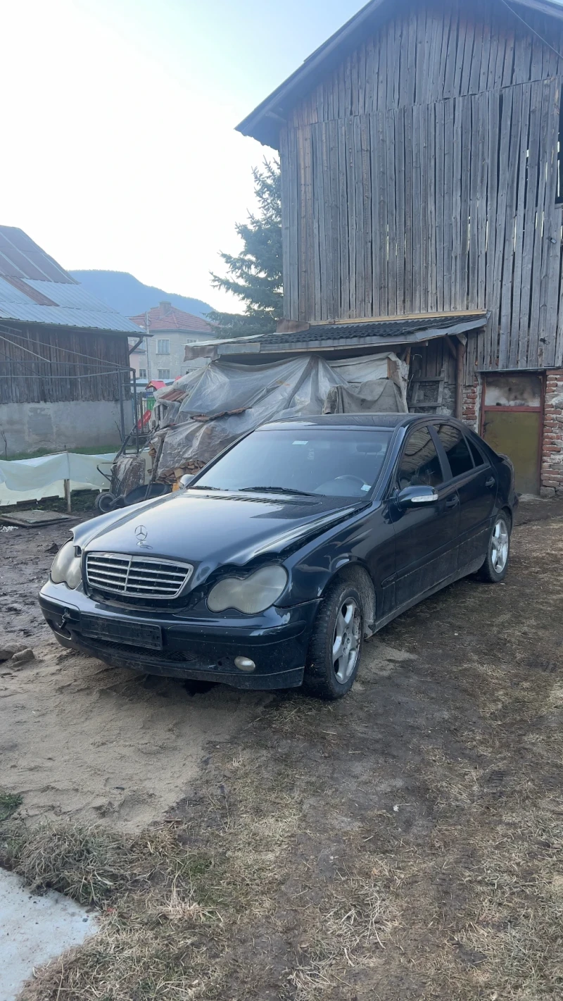 Mercedes-Benz C 270, снимка 2 - Автомобили и джипове - 48152649