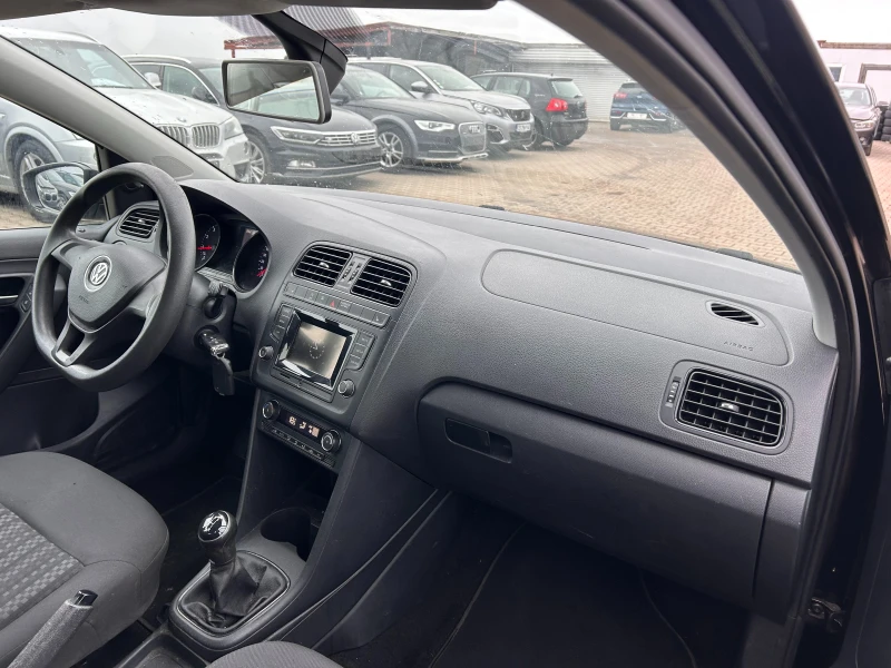 VW Polo 1.0i NAVI EURO 6, снимка 10 - Автомобили и джипове - 49116107