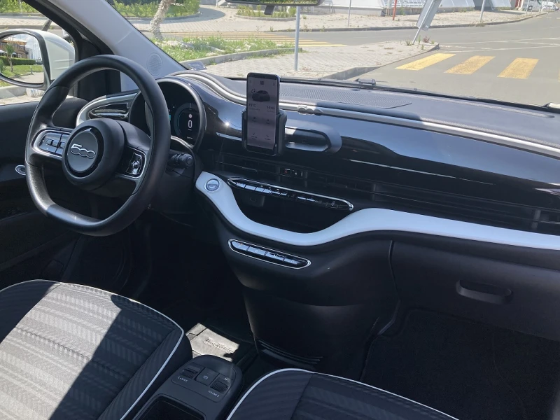 Fiat 500 24 kW Action, снимка 9 - Автомобили и джипове - 52230975