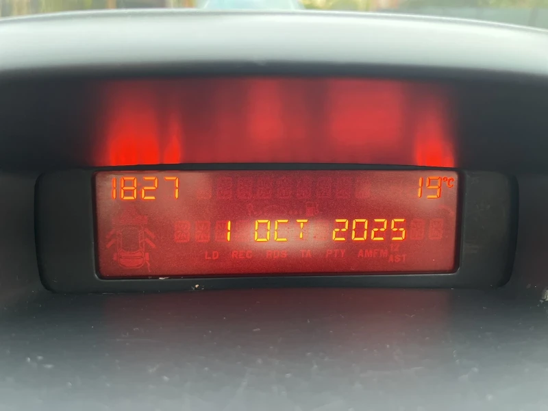 Citroen C2, снимка 17 - Автомобили и джипове - 52422981