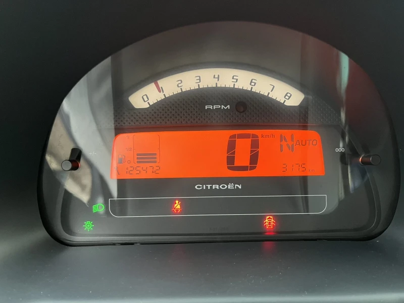 Citroen C2, снимка 16 - Автомобили и джипове - 52422981