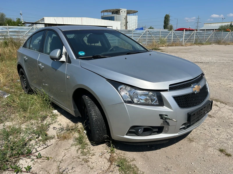 Chevrolet Cruze 1.8i, снимка 2 - Автомобили и джипове - 52366262