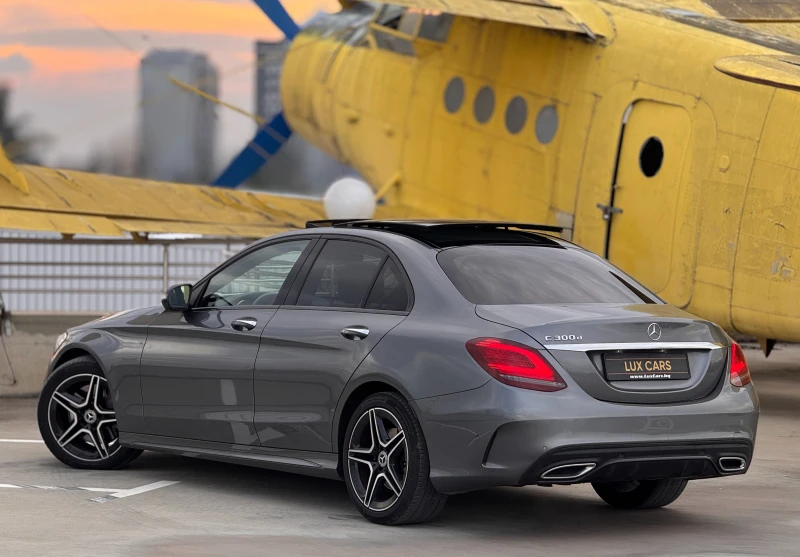 Mercedes-Benz C 300 -AMG - 9G - Full - Panorama - Distronic - Cam360- , снимка 4 - Автомобили и джипове - 52337623