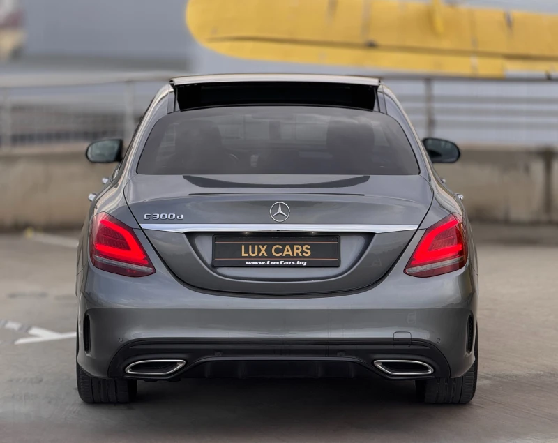 Mercedes-Benz C 300 -AMG - 9G - Full - Panorama - Distronic - Cam360- , снимка 3 - Автомобили и джипове - 52337623
